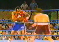Интенсивный бой боксёров