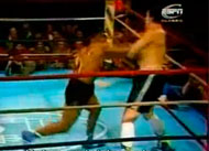 Бокс видео Тайсон, мощные серии ударов и хороший прессинг соперника