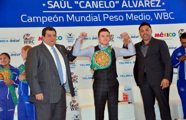 WBC вручило новый пояс Саулю Альваресу 3